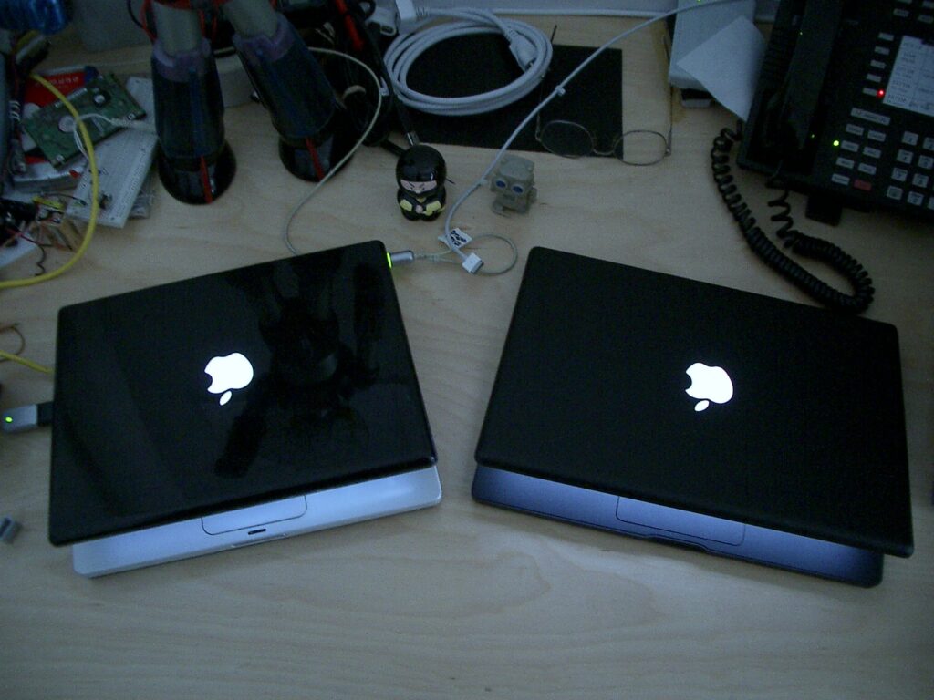 uzywane laptopy apple