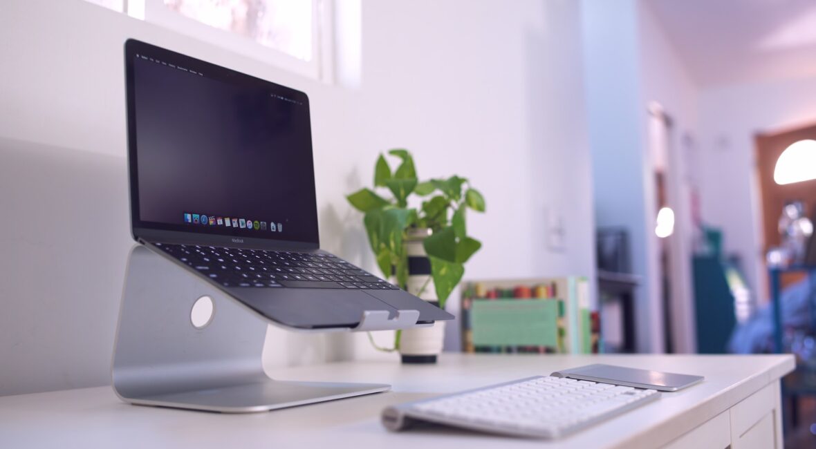 uzywane laptopy apple